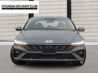 2025 Hyundai Elantra Luxury IVT