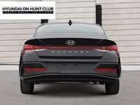 2025 Hyundai Elantra Essential IVT