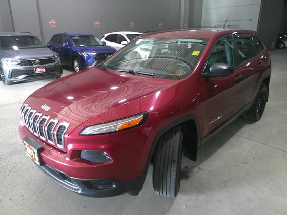 2016 Jeep Cherokee Sport